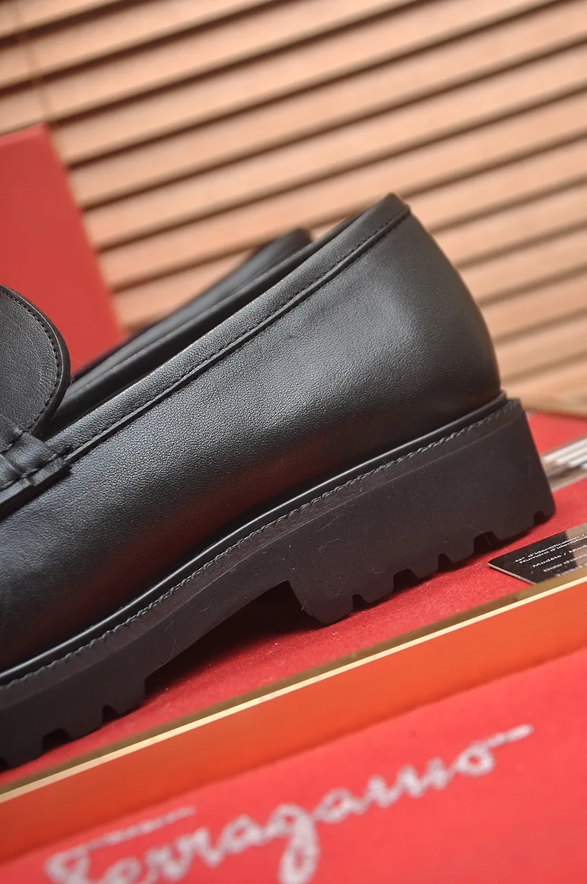 Men's Men's Shoes💰560💶[[HERMES]] (High-end Niuli) New 🍀 HERMES - top version of Ferragamo's classic casual leather shoes! Made of imported original cowhide, the inner top layer is comfortable cowhide lining! Original wear-resistant rubber outsole! High quality products! Code number 38-45 (45 customized)
